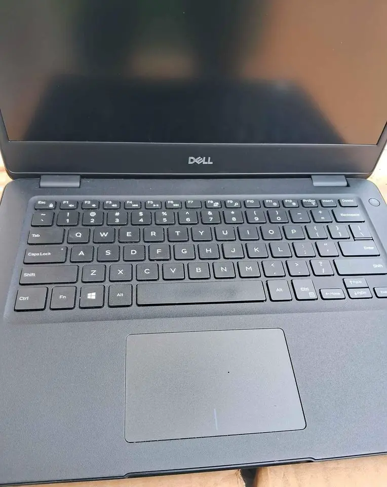 Dell latitude 3400 i5-8va Gen 256GB8GB en La Altagracia Foto 7225804-4.jpg