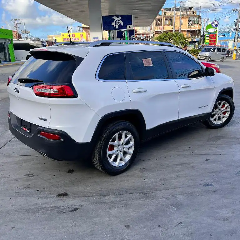 Jeep Cherokee 2018 Foto 7225914-7.jpg