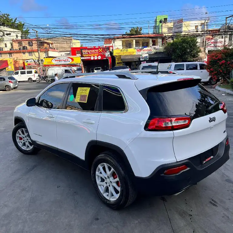 Jeep Cherokee 2018 Foto 7225914-8.jpg