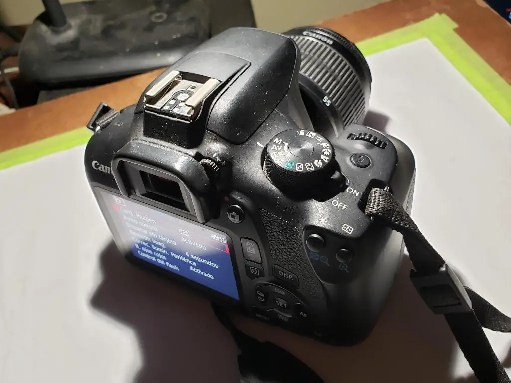 Canon EOS 1300D Foto 7226291-3.jpg