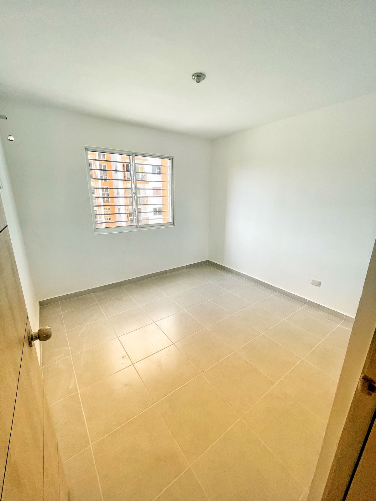 Rentalo solo en 26.500 torre en la Jacobo con ascensor Foto 7226471-9.jpg
