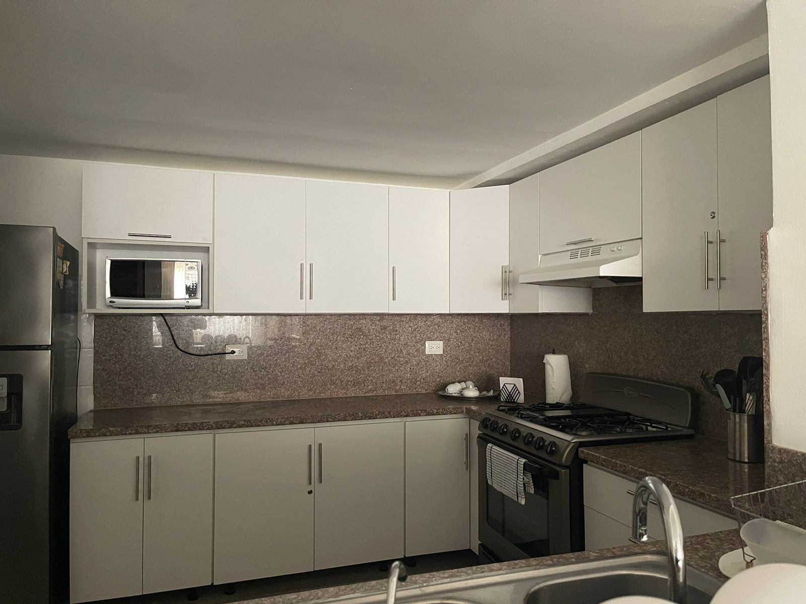 Apartamento en sector DN - Ensanche Naco 2 habitaciones 1 parqueos Foto 7226640-4.jpg