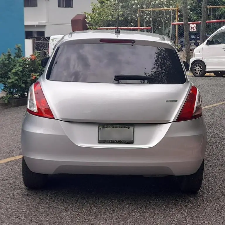 Suzuki Swift 2014 Foto 7226698-10.jpg