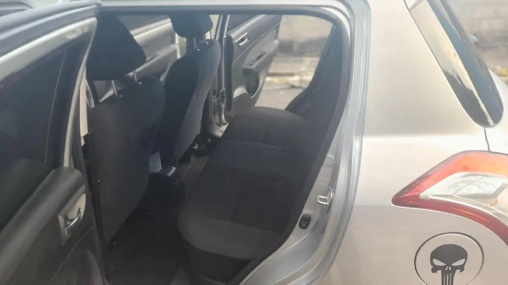 Suzuki Swift 2014 Foto 7226698-6.jpg