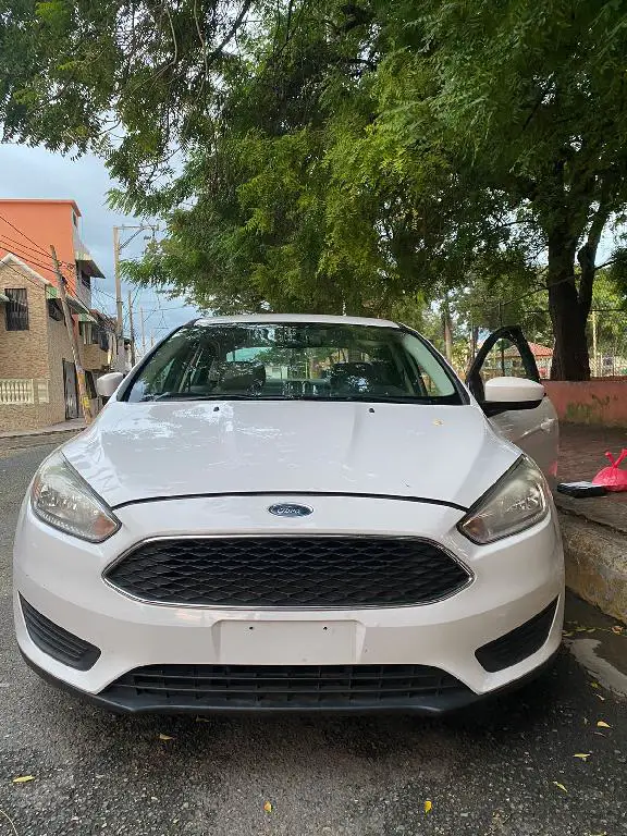 FORD FOCUS SE 2018 FINANCIAMIENTO DISPONIBLE Foto 7226731-1.jpg