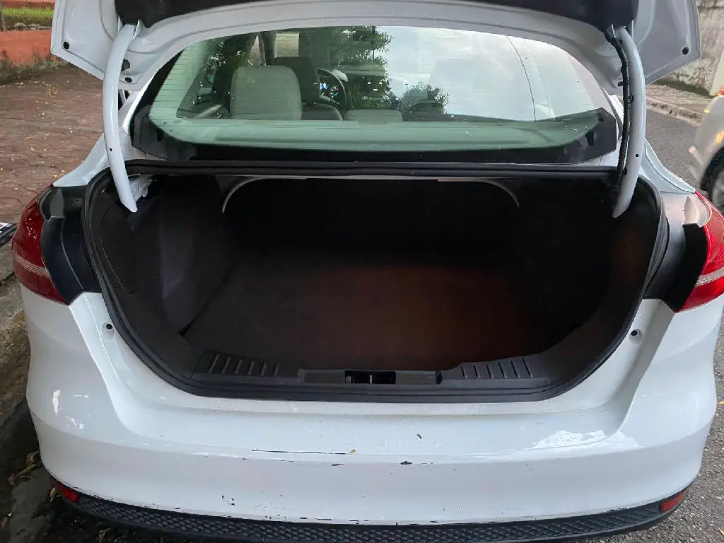 FORD FOCUS SE 2018 FINANCIAMIENTO DISPONIBLE Foto 7226731-4.jpg
