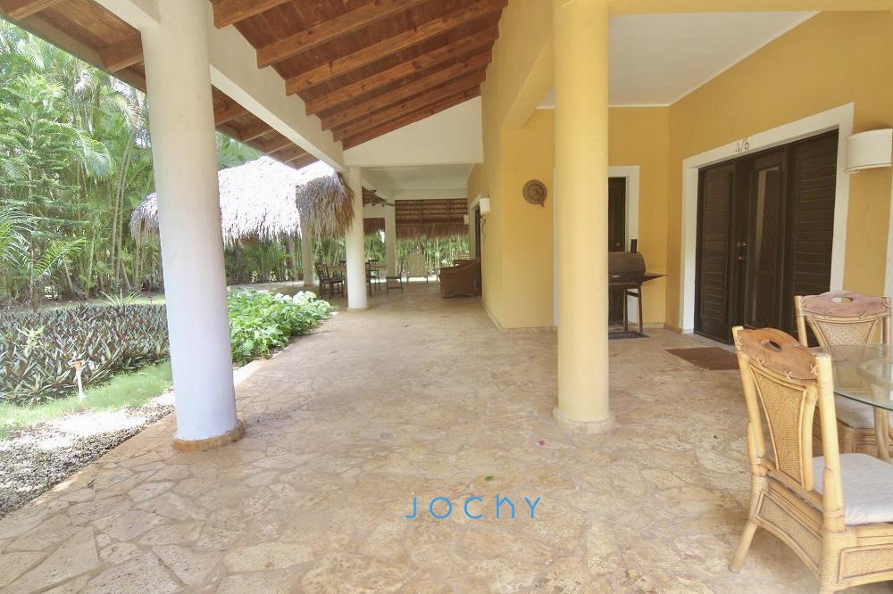 Jochy Real Estate vende en el residencial El Limón townhouse Foto 7227392-1.jpg