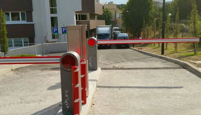 Barreras de paso y acceso vehicular de uso intensivo  Foto 7228037-3.jpg