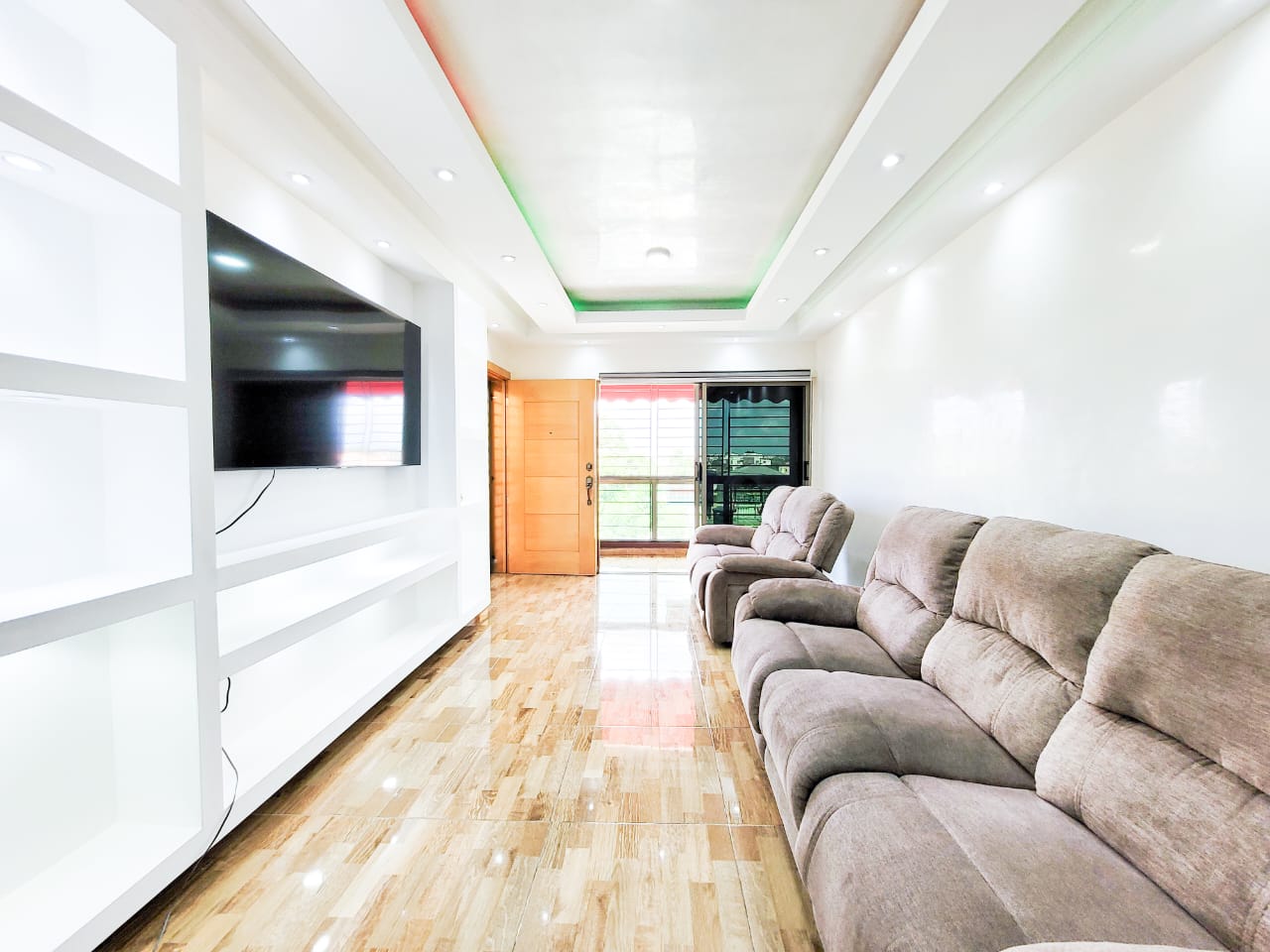 VENTA DE APARTAMETO TIPO PENTHOUSE EN  AUT DE SAN ISIDRO Foto 7228094-2.jpg