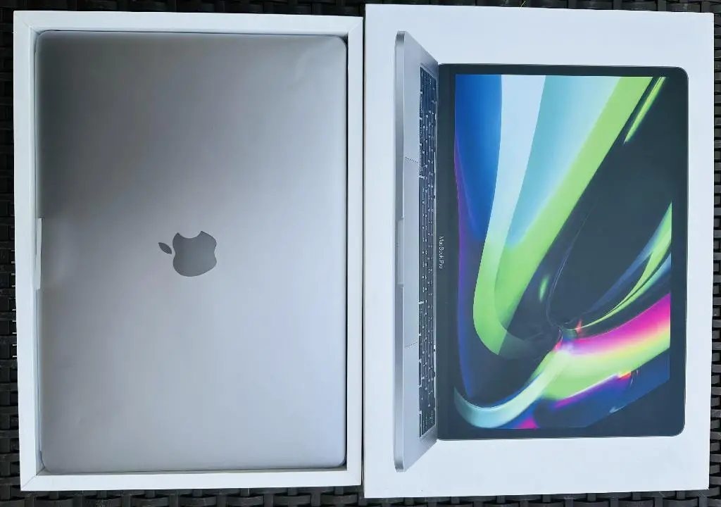 Mac Book Pro M1 2020 Foto 7228134-6.jpg
