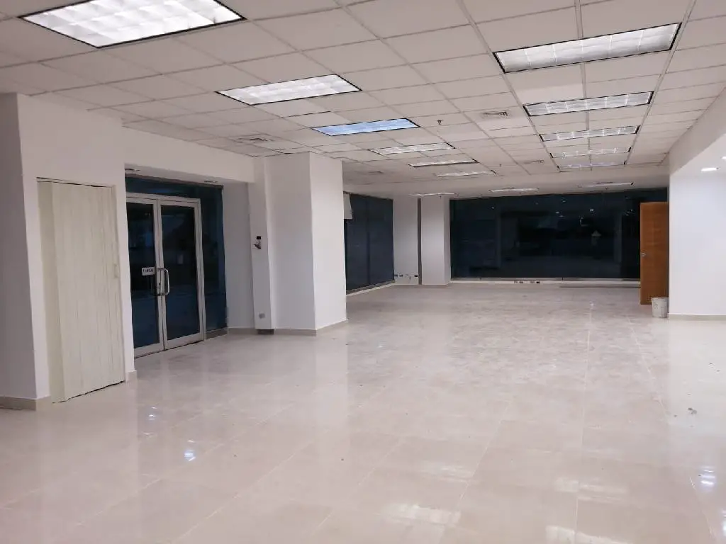 Locales Comerciales en Primer Nivel en Malecón Center Foto 7228637-d1.jpg