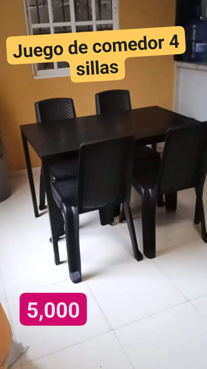 Comedor de 4 sillasMesa Ikea en Santo Domingo Oeste Foto 7228721-1.jpg