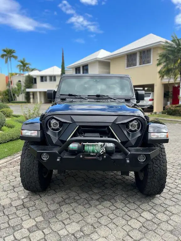 Requena dealer se  vende Jeep el Gladiador  Foto 7228745-5.jpg