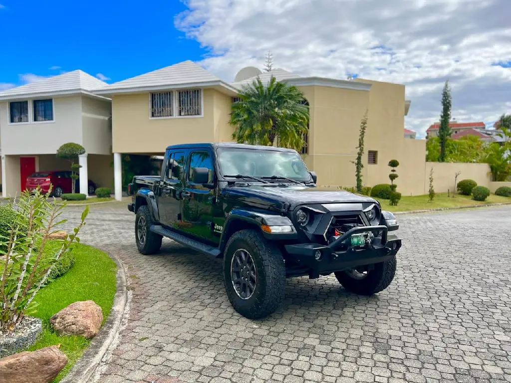 Requena dealer se  vende Jeep el Gladiador  Foto 7228745-6.jpg