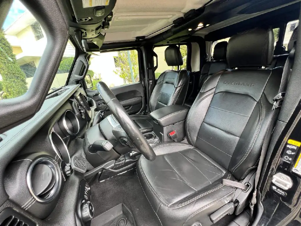 Requena dealer se  vende Jeep el Gladiador  Foto 7228745-8.jpg