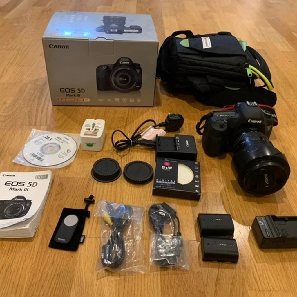 Vendo Canon 5D Mark III con lente 24-105mm en Azua Foto 7228749-1.jpg