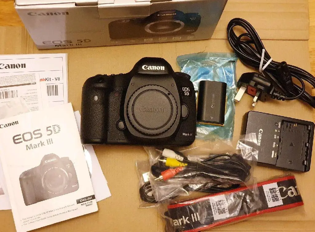 Vendo Canon 5D Mark III con lente 24-105mm en Azua Foto 7228749-2.jpg
