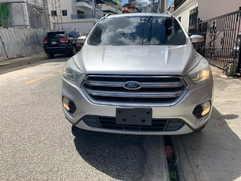 FORD ESCAPE 2017 TITANIUM en Santo Domingo Oeste Foto 7229011-1.jpg