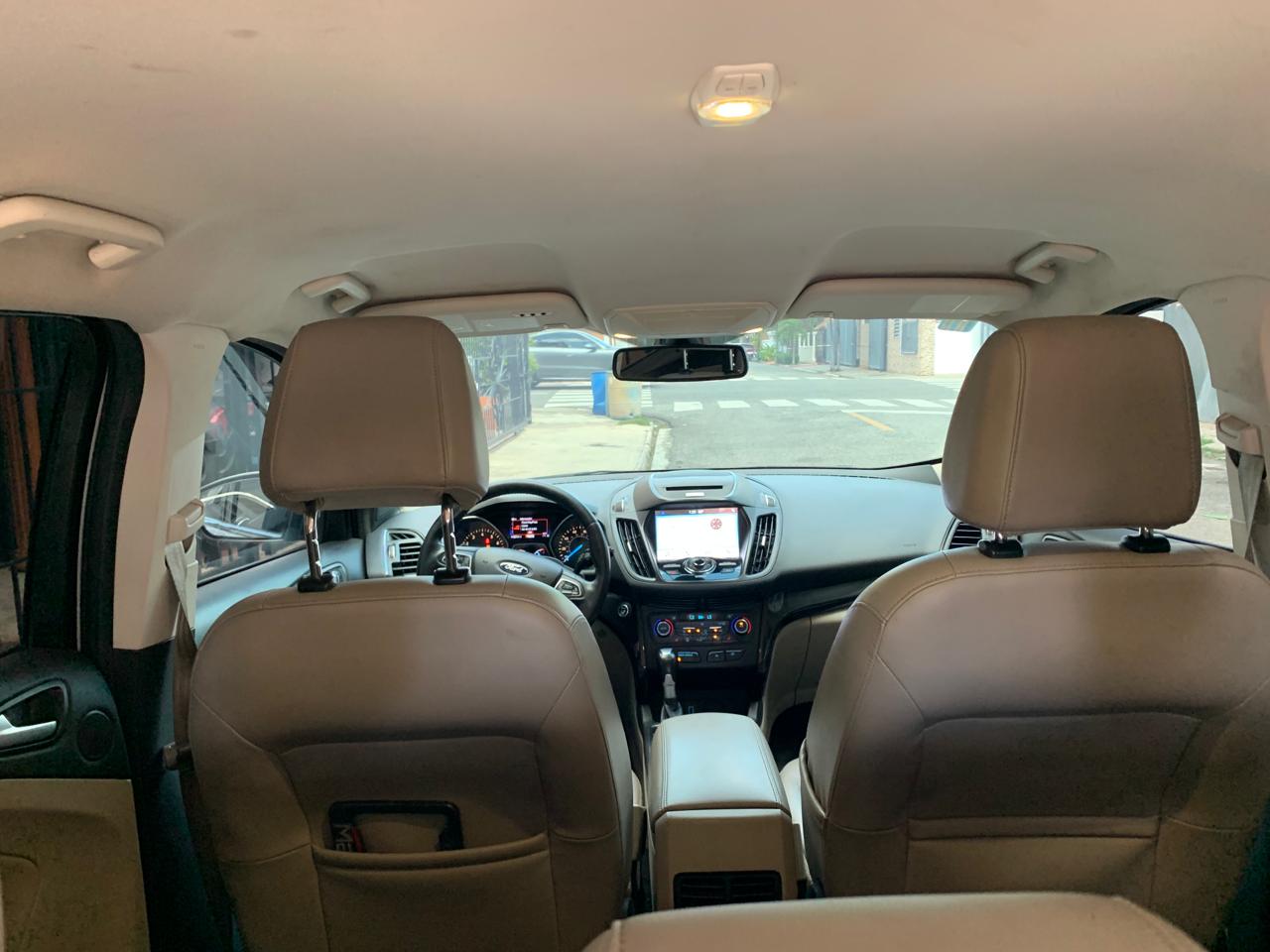 FORD ESCAPE 2017 TITANIUM en Santo Domingo Oeste Foto 7229011-5.jpg