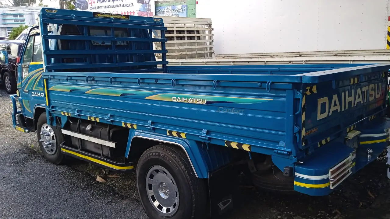 Camion Daihatsu 2008 Foto 7229100-2.jpg