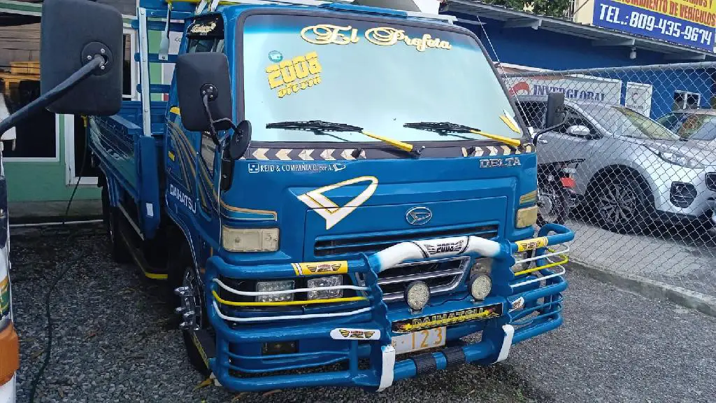 Camion Daihatsu 2008 Foto 7229100-3.jpg