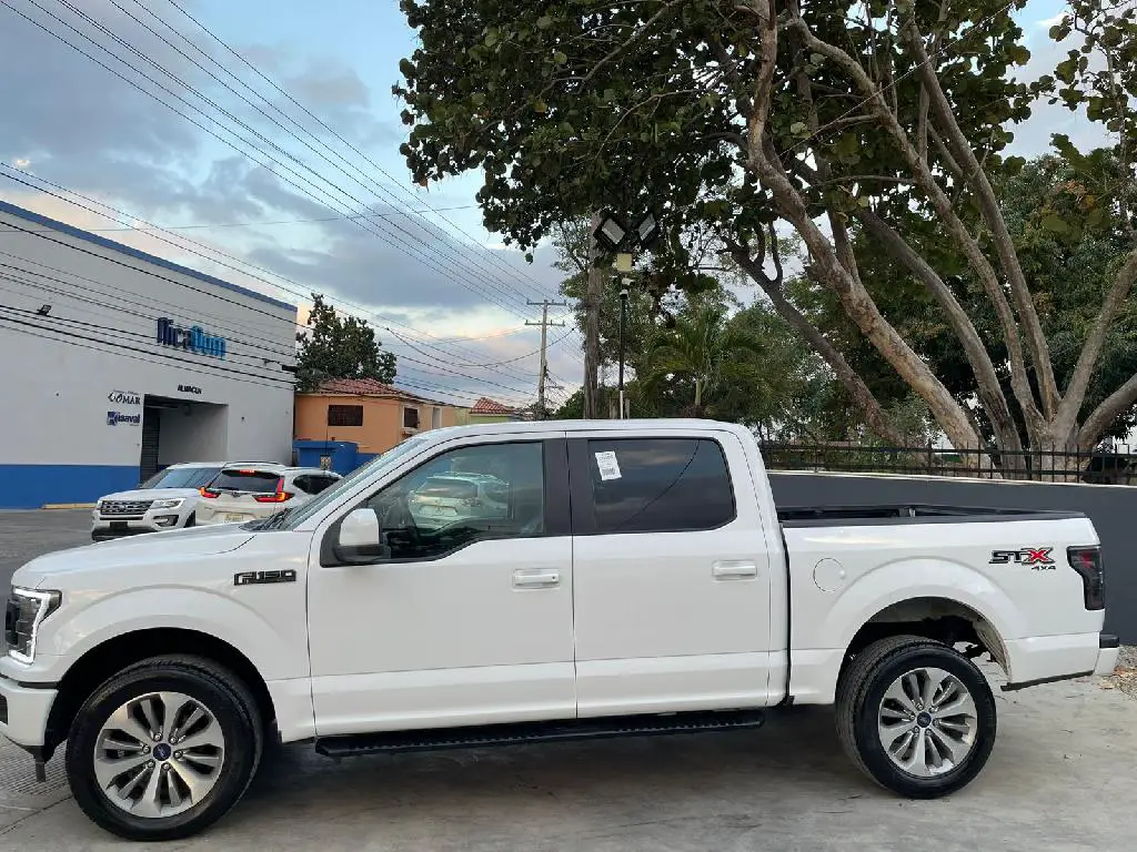 Ford F150 XLT 4X4 2018 Foto 7229110-4.jpg