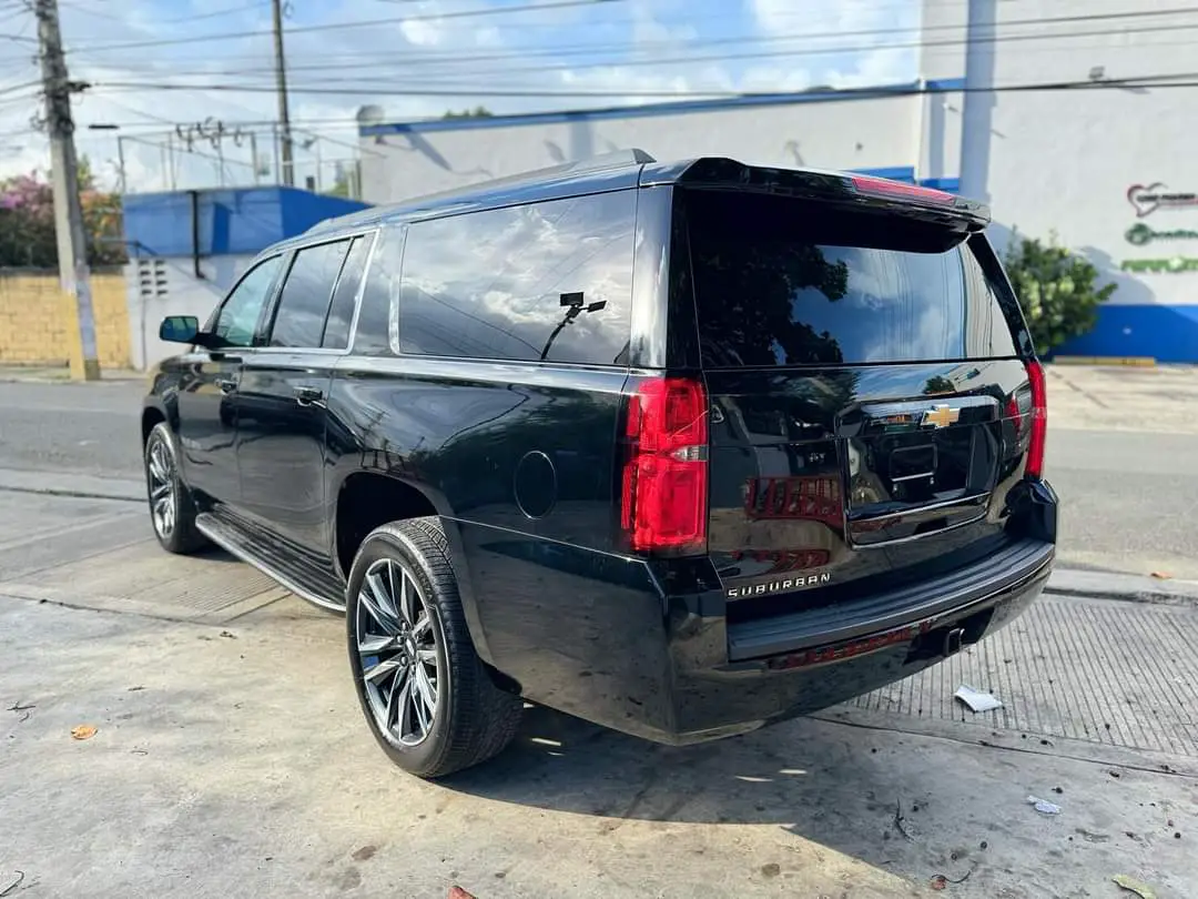 Chevrolet Suburban LT 2019 Foto 7229111-4.jpg