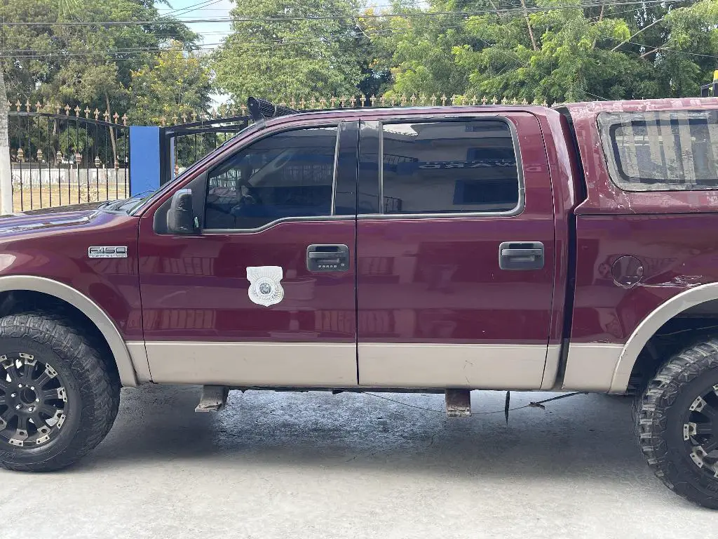 Ford F-150 lariat 4x4 4 puerta doble cabina  Foto 7229174-4.jpg
