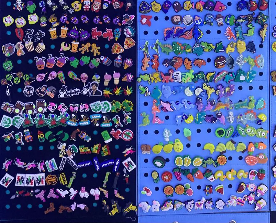 OFERTA CHARMS PARA CROCS MUCHISIMA VARIEDAD TIENDA VIERTUAL SANTO DOMI Foto 7229546-5.jpg