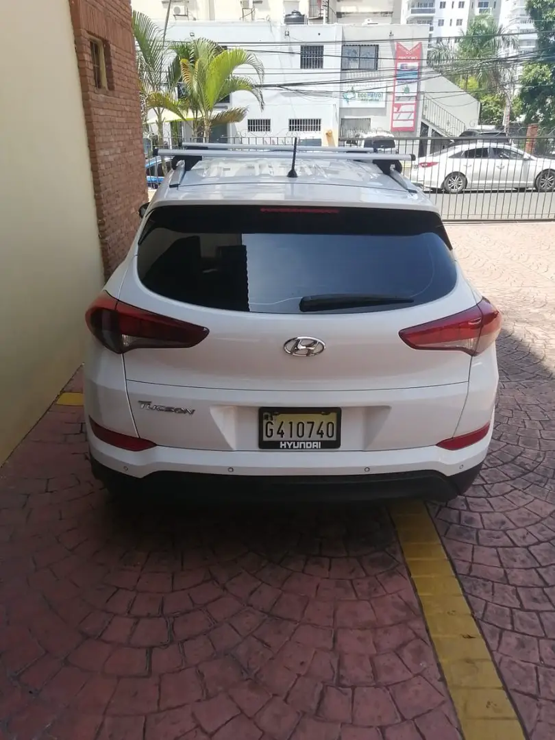 hyundai tucson 18 blanca de magna motors Foto 7229570-i3.jpg