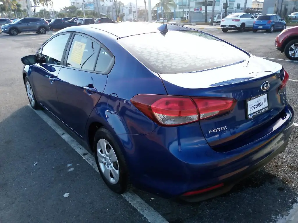 KIA FORTE  en Santo Domingo Este Foto 7229681-4.jpg