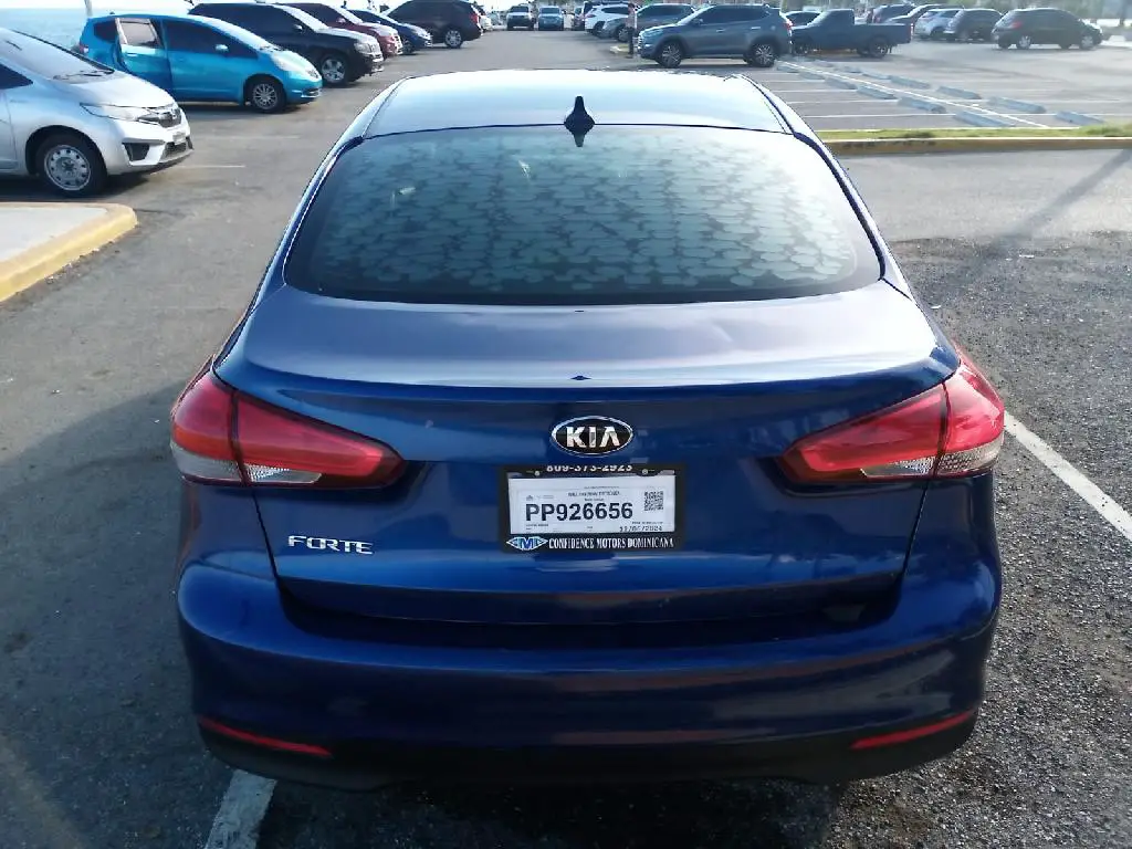 KIA FORTE  en Santo Domingo Este Foto 7229681-6.jpg