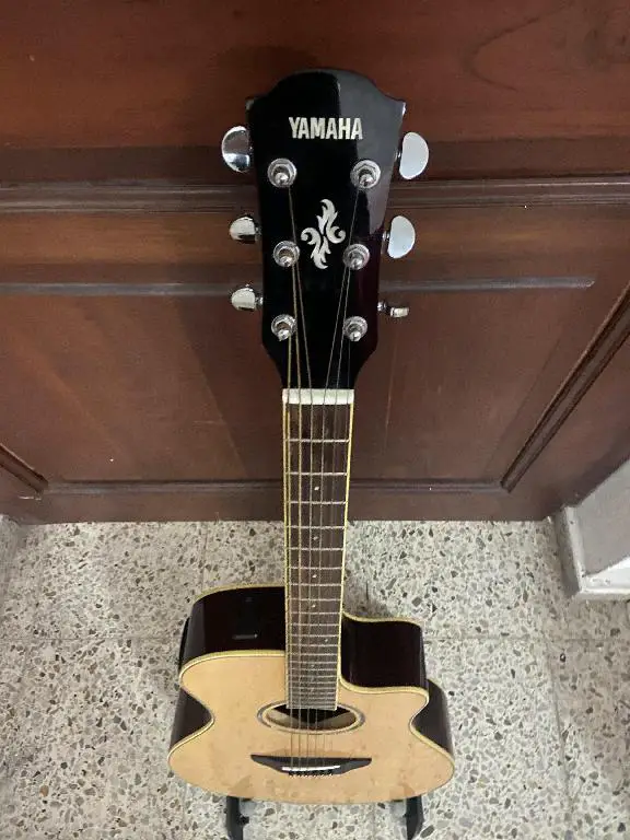 Guitarra Yamaha APX600 Electro Acustica Foto 7229761-1.jpg