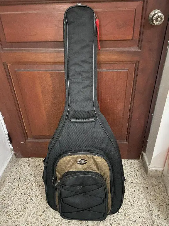 Guitarra Yamaha APX600 Electro Acustica Foto 7229761-6.jpg