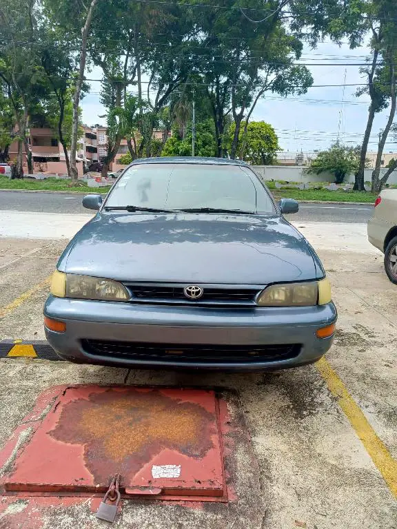 Vendo Toyota Corolla 94 en Santo Domingo Este Foto 7230046-3.jpg