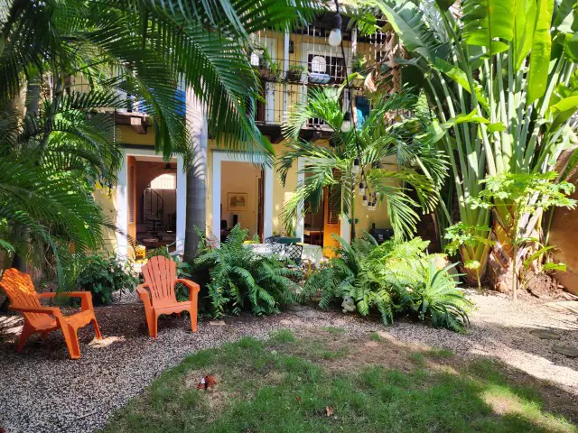 Casa con amplio jardín en Zona Colonial Foto 7230150-1.jpg