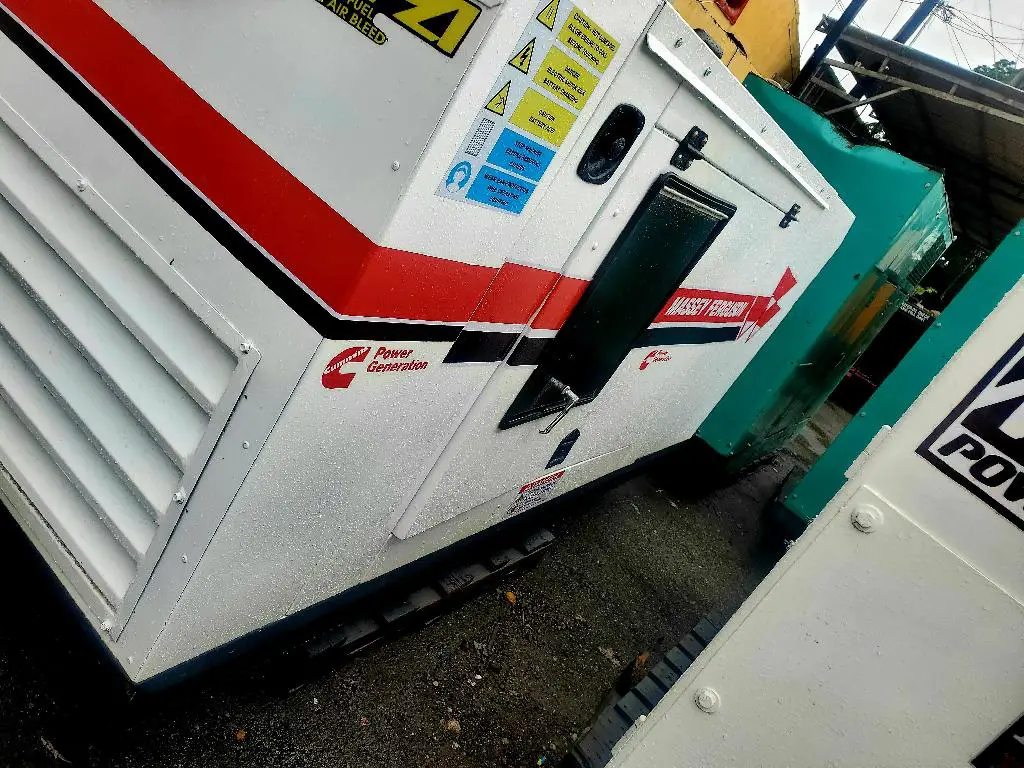 Planta Eléctrica FG WILSON CON MOTOR CUMMINS DE 60 KW  Foto 7230329-1.jpg