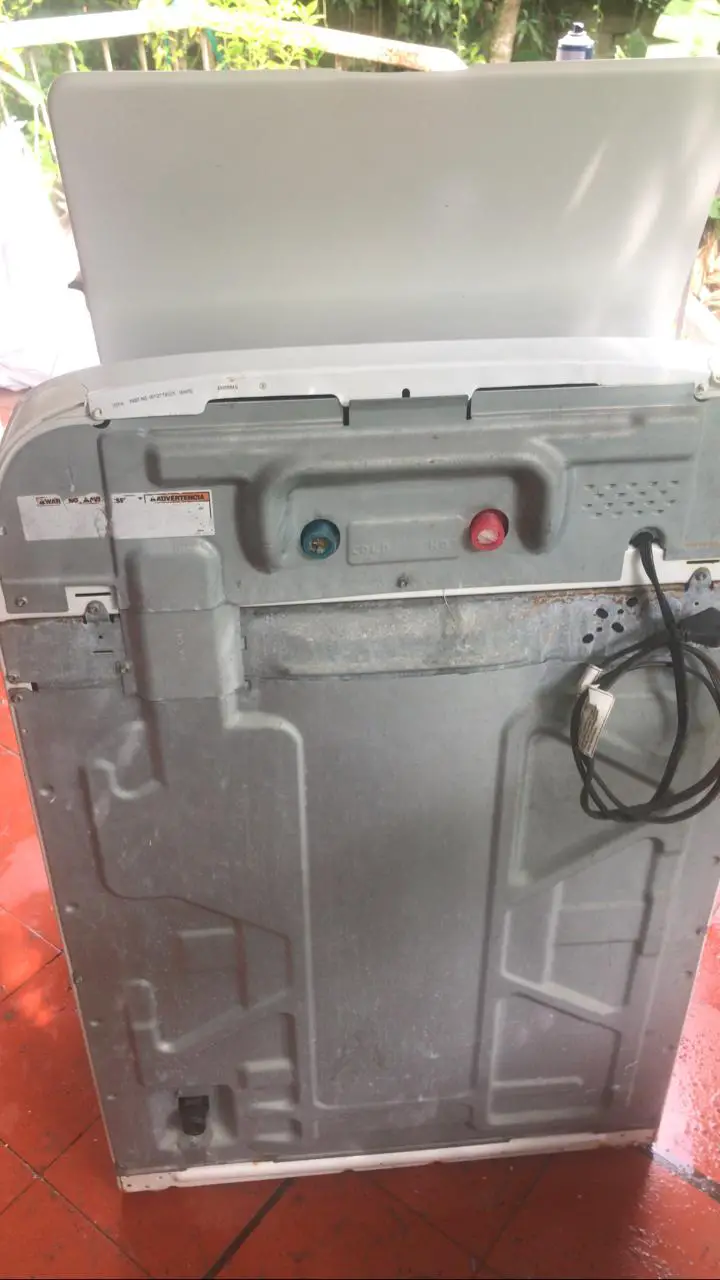 Lavadora Whirlpool 3.8 cu. ft. Top feed Foto 7230523-3.jpg