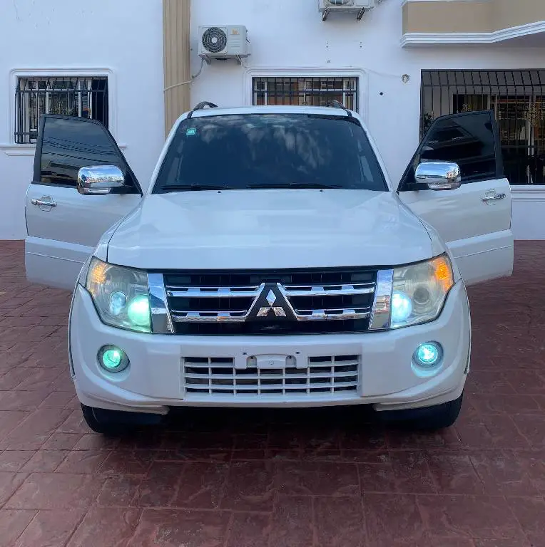  2012 Mitsubishi Montero. DIESEL. SE VENDE DE OPORTUNIDAD!!! Foto 7230731-1.jpg
