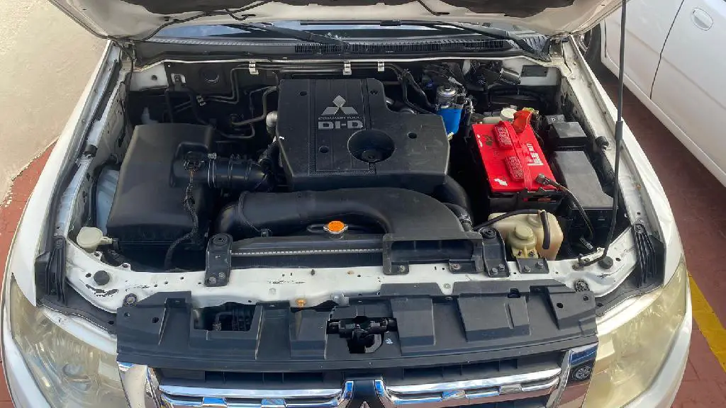  2012 Mitsubishi Montero. DIESEL. SE VENDE DE OPORTUNIDAD!!! Foto 7230731-5.jpg