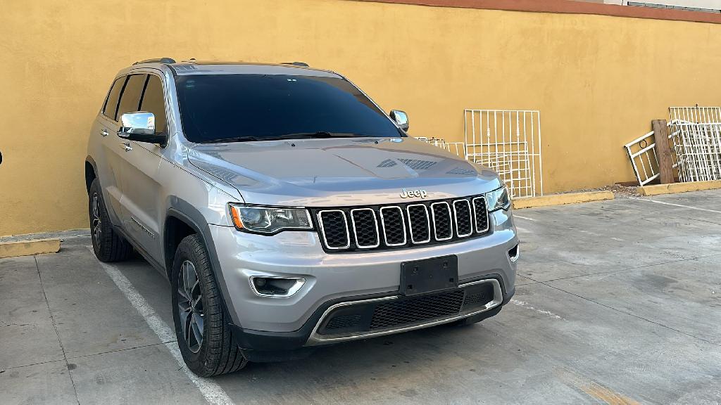 Jeep Grand Cherokee Limited 4x4 2018 en Santo Domingo DN Foto 7230825-1.jpg