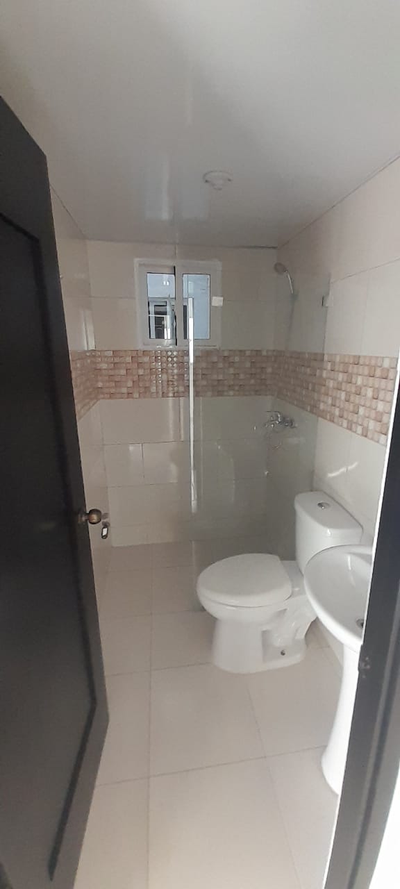 Apartamento en La Romana de tres habitaciones Foto 7230864-2.jpg