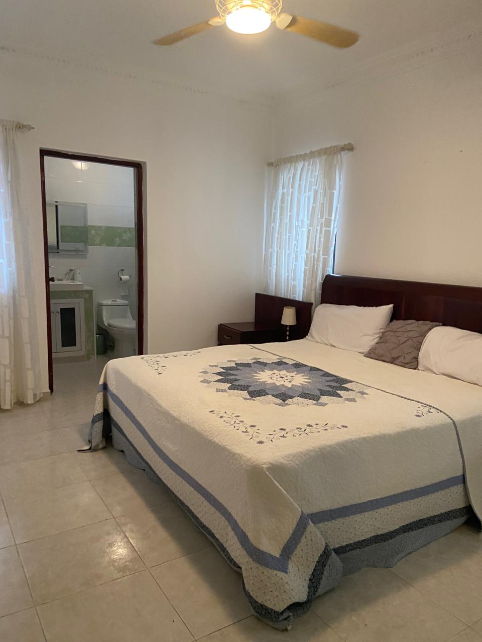 Apartamento Amueblado de tres habitaciones en Urb. Real Foto 7230886-2.jpg