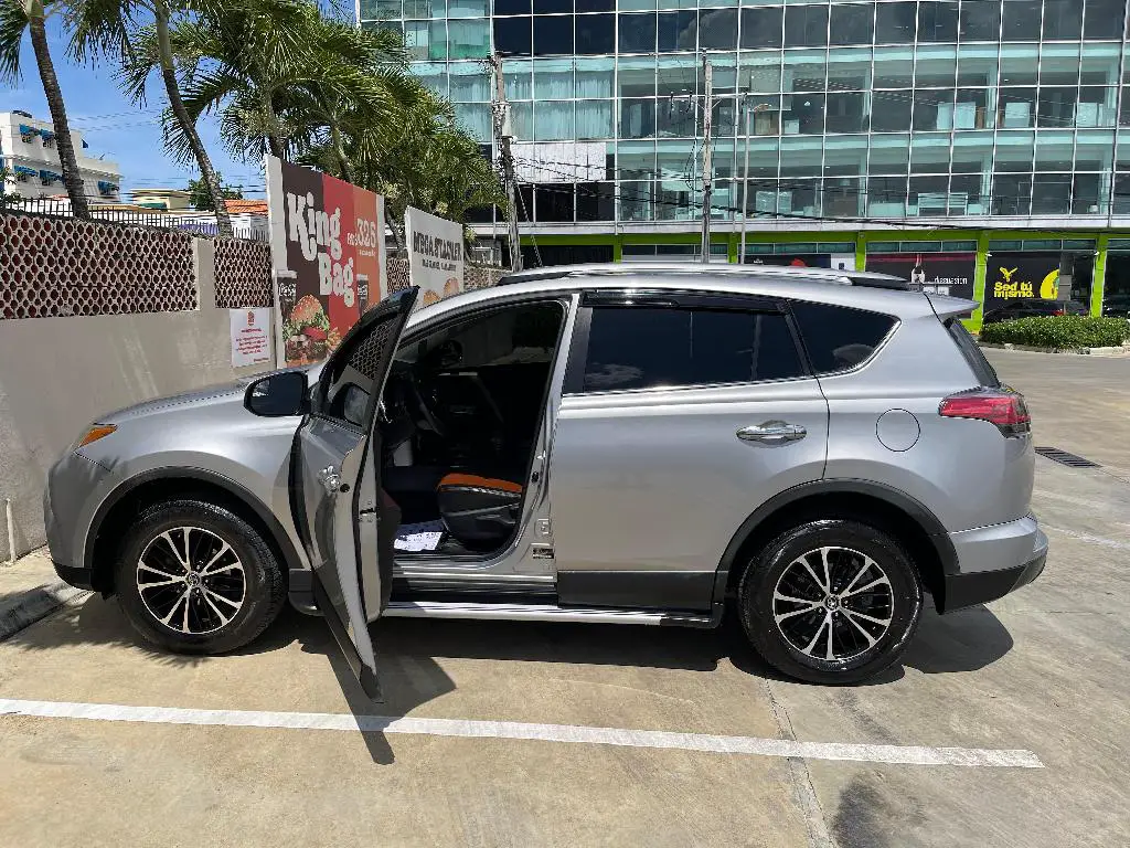 Toyota RAV4 LE 2018 en optimas condiciones Foto 7230956-2.jpg