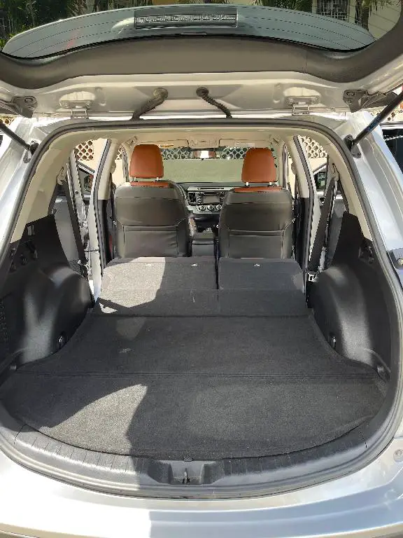 Toyota RAV4 LE 2018 en optimas condiciones Foto 7230956-Y3.jpg