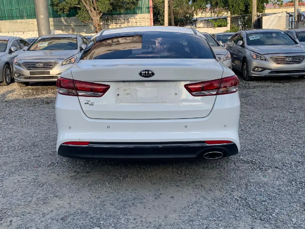 KIA K5 2018 GLP DE FABRICA Foto 7230987-7.jpg
