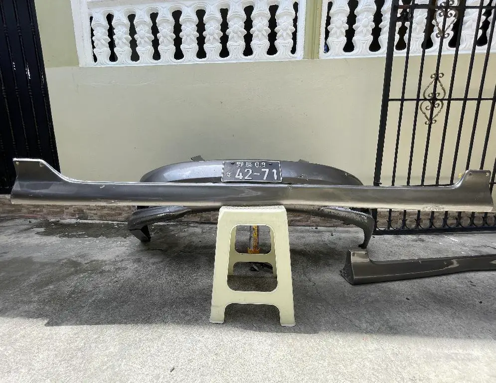 Bumper delantero y lips laterales corolla 03-08 Foto 7231053-6.jpg
