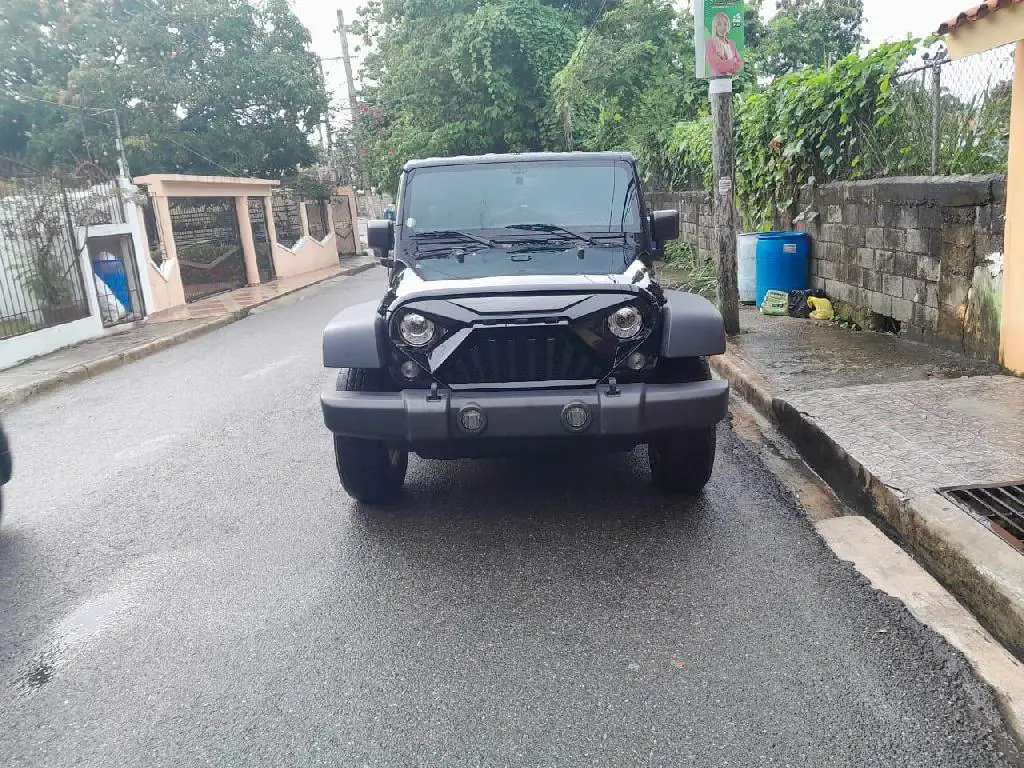 Jeep Wrangler sport 2018 Foto 7231680-1.jpg