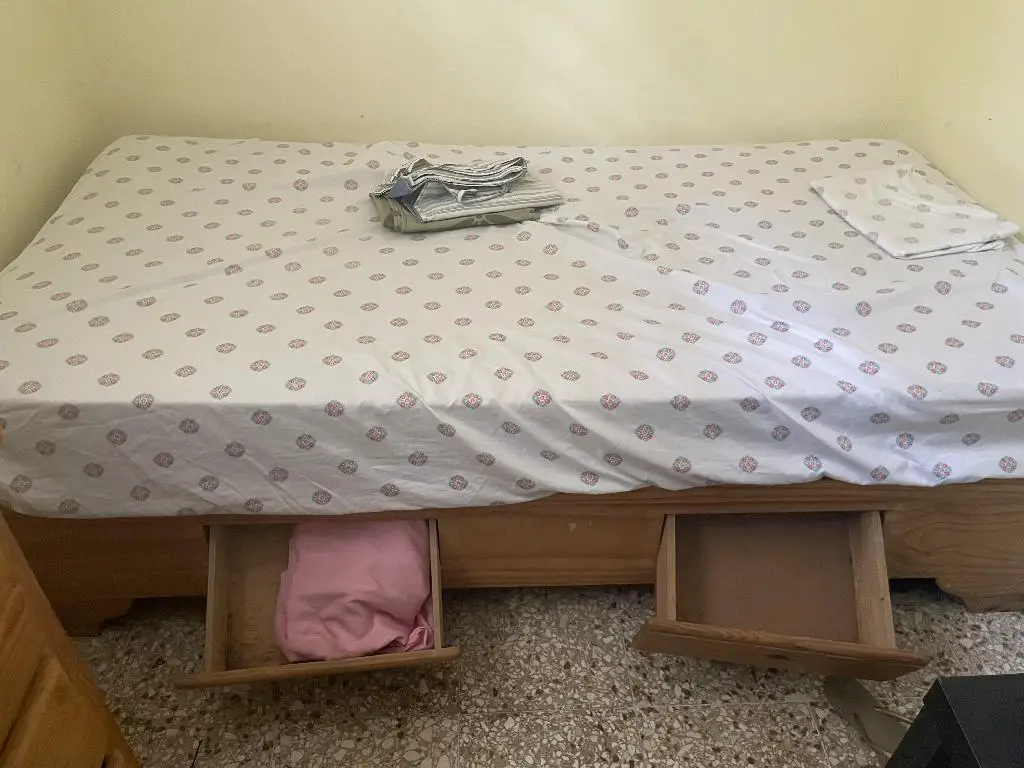 Cama twin 39 pulg más gavetero  Foto 7231804-4.jpg
