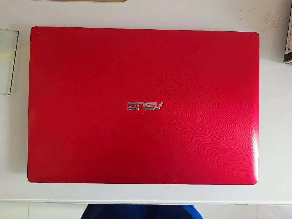 Vendo computadora No tiene cargador Foto 7231827-P1.jpg